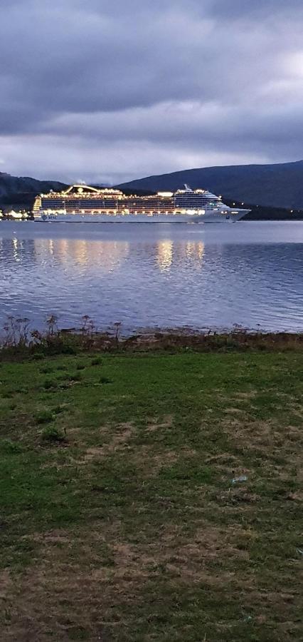 Nydelig Utsikt, Egen Leilighet Med To Parkeringer Movik  Εξωτερικό φωτογραφία